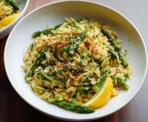 Creamy Lemon Garlic Orzo with Asparagus